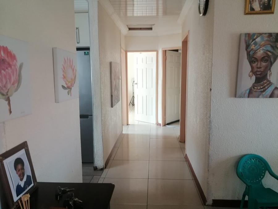 4 Bedroom Property for Sale in Tlhabane West North West